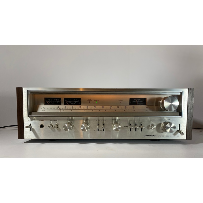 Pioneer SX-780 AM/FM Stereo Receiver (1979)