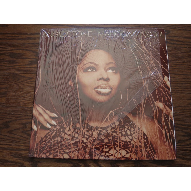 Angie Stone – Mahogany Soul